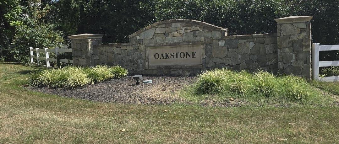Oakstone Landmark